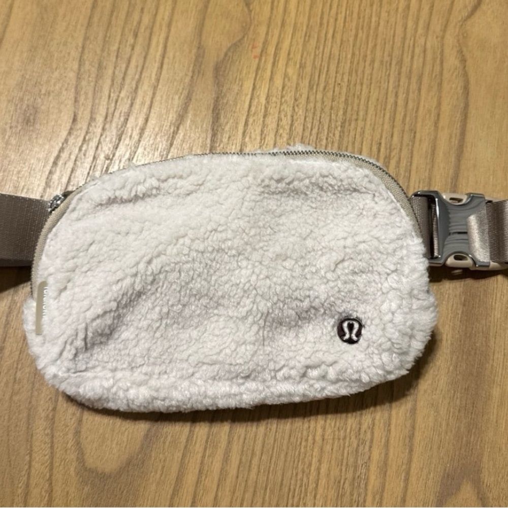 Lululemon White Sherpa Belt Bag